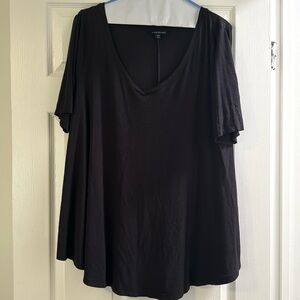 Land Bryant black shirt